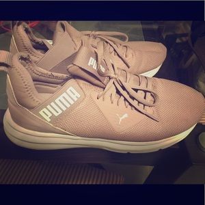 Women's Puma 8.5